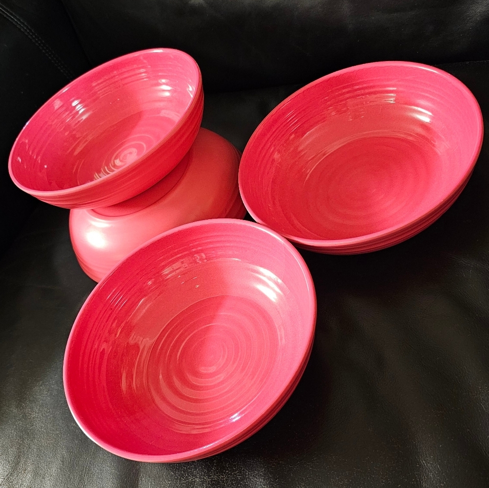 Trina Turk Bright Pink Melamine Cereal Bowls Set Of 4 EUC